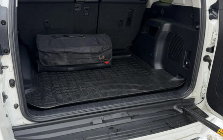 Toyota Land Cruiser Prado 150 рестайлинг 2, 2021 год, 7 450 000 рублей, 12 фотография