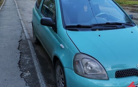 Toyota Yaris I рестайлинг, 2000 год, 310 000 рублей, 2 фотография