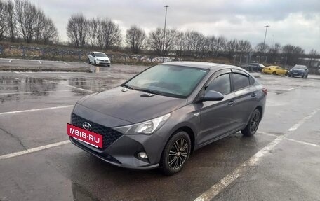 Hyundai Solaris II рестайлинг, 2022 год, 1 300 000 рублей, 2 фотография