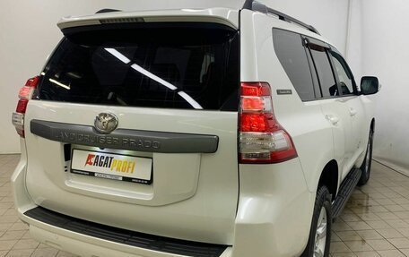 Toyota Land Cruiser Prado 150 рестайлинг 2, 2013 год, 2 858 000 рублей, 5 фотография