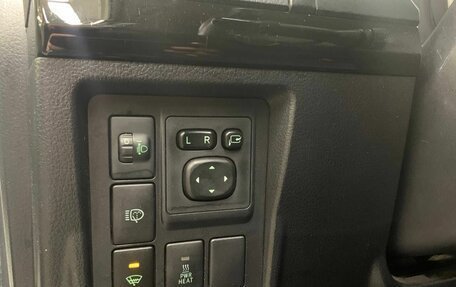 Toyota Land Cruiser Prado 150 рестайлинг 2, 2013 год, 2 858 000 рублей, 16 фотография