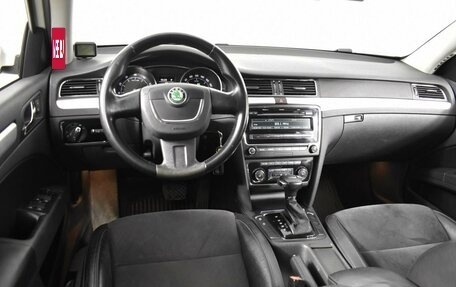 Skoda Superb III рестайлинг, 2012 год, 1 099 900 рублей, 6 фотография
