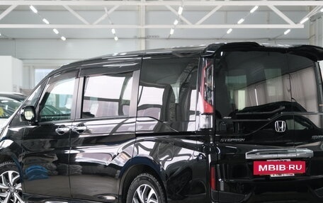 Honda Stepwgn IV, 2015 год, 1 899 000 рублей, 5 фотография