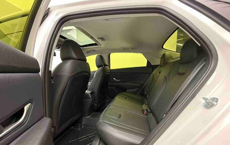 Hyundai Elantra, 2023 год, 1 590 000 рублей, 14 фотография