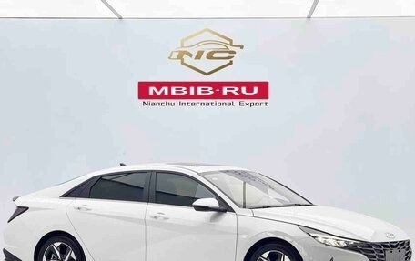 Hyundai Elantra, 2023 год, 1 590 000 рублей, 3 фотография