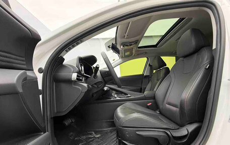 Hyundai Elantra, 2023 год, 1 590 000 рублей, 20 фотография