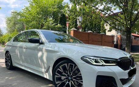 BMW 5 серия, 2021 год, 4 800 000 рублей, 6 фотография