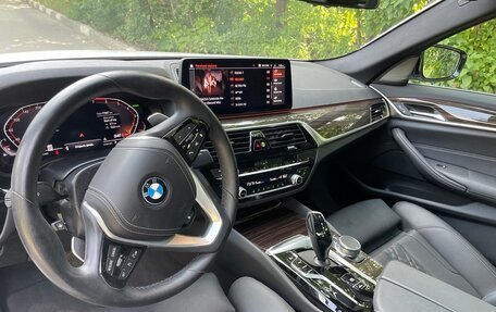 BMW 5 серия, 2021 год, 4 800 000 рублей, 15 фотография