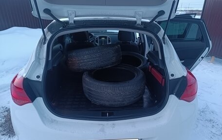 Opel Astra J, 2011 год, 640 000 рублей, 8 фотография