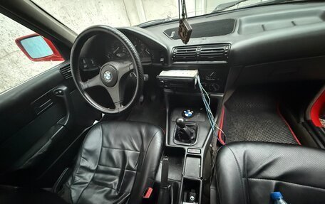 BMW 5 серия, 1992 год, 350 000 рублей, 3 фотография