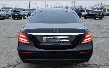 Mercedes-Benz E-Класс, 2017 год, 2 250 000 рублей, 2 фотография