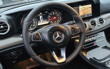 Mercedes-Benz E-Класс, 2017 год, 2 250 000 рублей, 9 фотография