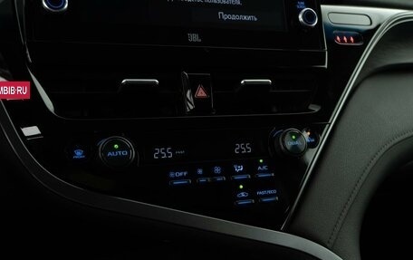 Toyota Camry, 2021 год, 3 043 055 рублей, 18 фотография