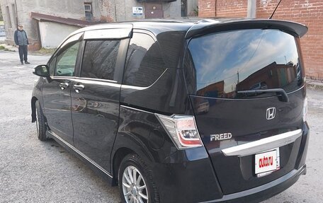 Honda Freed I, 2012 год, 1 230 000 рублей, 17 фотография