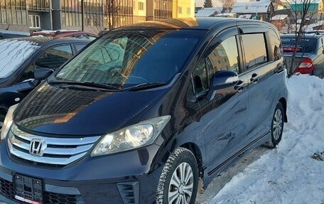 Honda Freed I, 2012 год, 1 230 000 рублей, 19 фотография