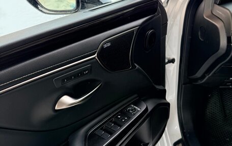 Lexus ES VII, 2018 год, 3 600 000 рублей, 19 фотография