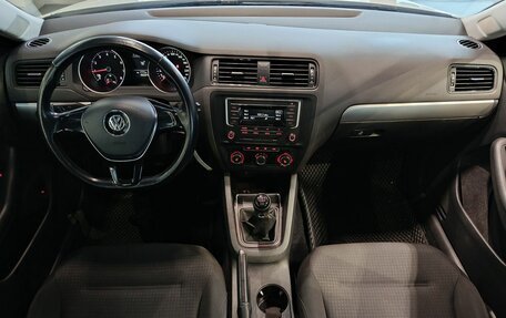 Volkswagen Jetta VI, 2016 год, 1 099 000 рублей, 10 фотография