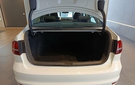 Volkswagen Jetta VI, 2016 год, 1 099 000 рублей, 13 фотография