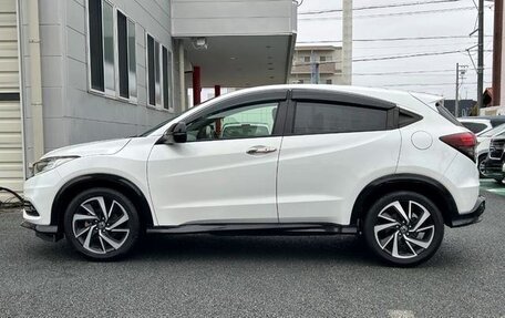 Honda Vezel, 2021 год, 1 760 000 рублей, 6 фотография