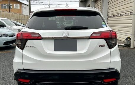 Honda Vezel, 2021 год, 1 760 000 рублей, 4 фотография