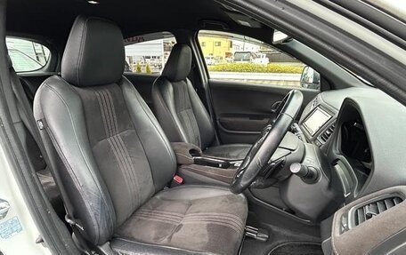 Honda Vezel, 2021 год, 1 760 000 рублей, 16 фотография