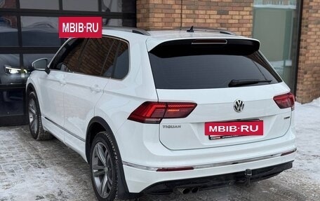 Volkswagen Tiguan II, 2018 год, 3 060 000 рублей, 4 фотография