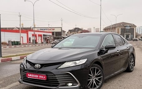 Toyota Camry, 2021 год, 3 680 000 рублей, 1 фотография