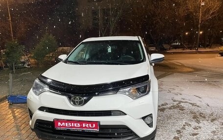 Toyota RAV4, 2016 год, 1 700 000 рублей, 1 фотография