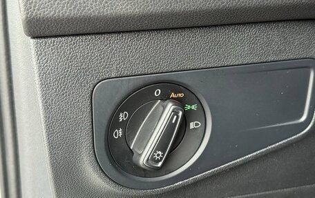 Volkswagen Tiguan II, 2018 год, 3 060 000 рублей, 18 фотография