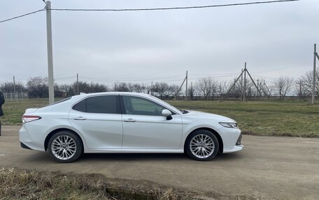 Toyota Camry, 2019 год, 3 850 000 рублей, 6 фотография