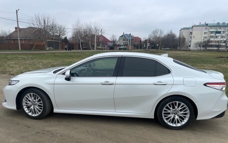 Toyota Camry, 2019 год, 3 850 000 рублей, 7 фотография