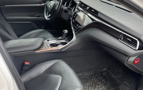 Toyota Camry, 2019 год, 3 850 000 рублей, 22 фотография