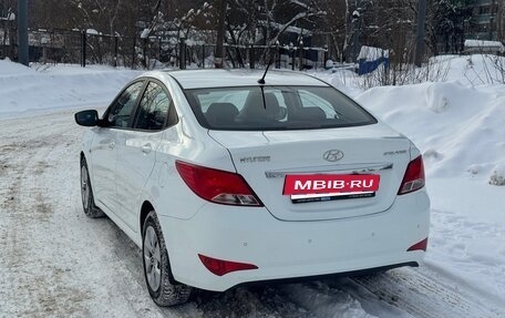 Hyundai Solaris II рестайлинг, 2015 год, 1 179 000 рублей, 12 фотография