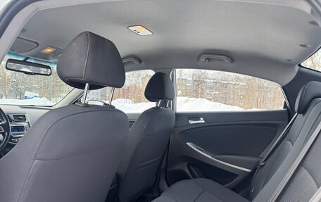 Hyundai Solaris II рестайлинг, 2015 год, 1 179 000 рублей, 31 фотография