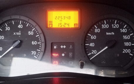 Renault Logan I, 2005 год, 200 000 рублей, 5 фотография