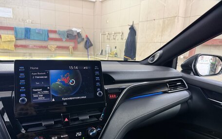 Toyota Camry, 2021 год, 3 680 000 рублей, 6 фотография