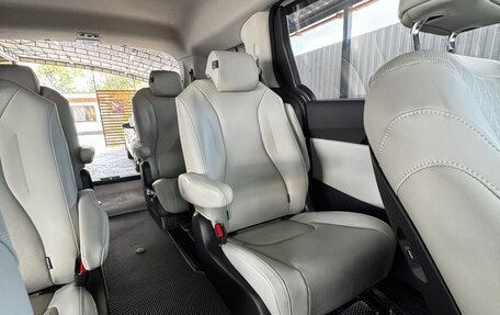 KIA Carnival, 2021 год, 4 100 000 рублей, 7 фотография