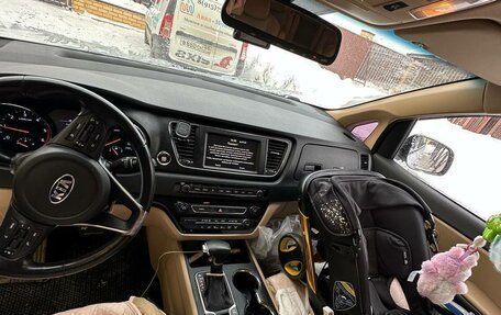 KIA Carnival III, 2019 год, 2 850 000 рублей, 10 фотография