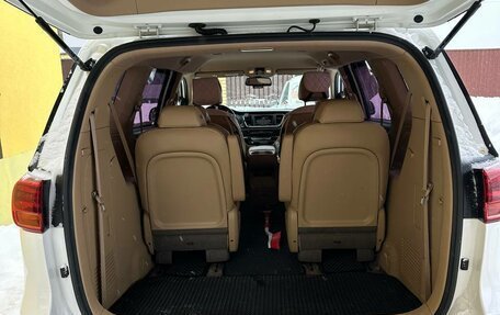 KIA Carnival III, 2019 год, 2 850 000 рублей, 20 фотография