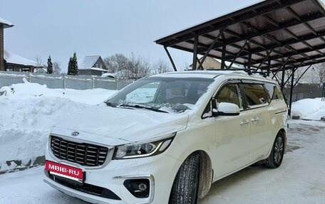 KIA Carnival III, 2019 год, 2 850 000 рублей, 6 фотография