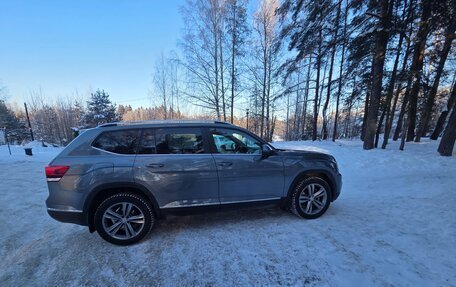 Volkswagen Teramont I, 2018 год, 2 950 000 рублей, 2 фотография