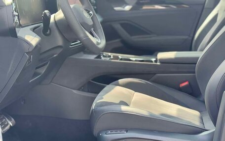 Volkswagen Tiguan, 2025 год, 4 247 000 рублей, 7 фотография