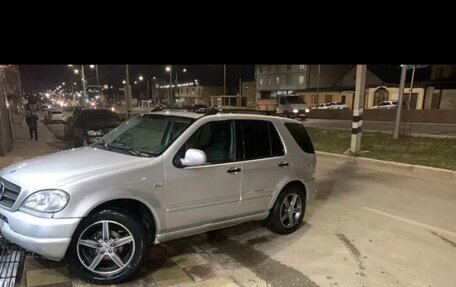 Mercedes-Benz M-Класс, 2000 год, 560 000 рублей, 2 фотография