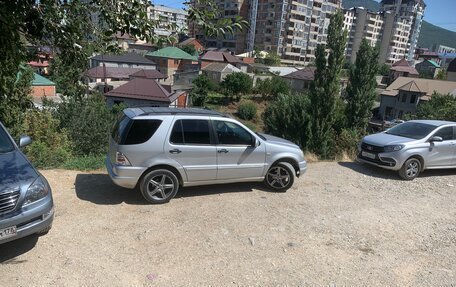 Mercedes-Benz M-Класс, 2000 год, 560 000 рублей, 11 фотография