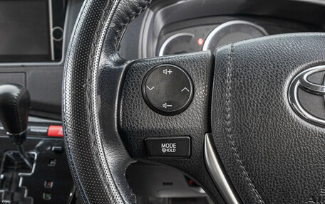 Toyota ISis I, 2013 год, 1 279 000 рублей, 17 фотография