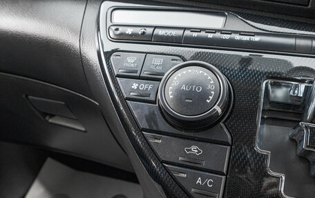 Toyota ISis I, 2013 год, 1 279 000 рублей, 22 фотография