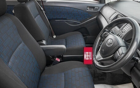 Toyota ISis I, 2013 год, 1 279 000 рублей, 12 фотография