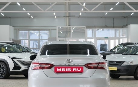 Toyota Camry, 2018 год, 2 999 000 рублей, 6 фотография