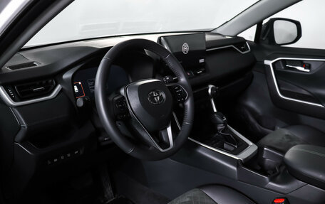 Toyota RAV4, 2025 год, 4 190 000 рублей, 15 фотография