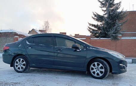 Peugeot 408 I рестайлинг, 2017 год, 900 000 рублей, 3 фотография